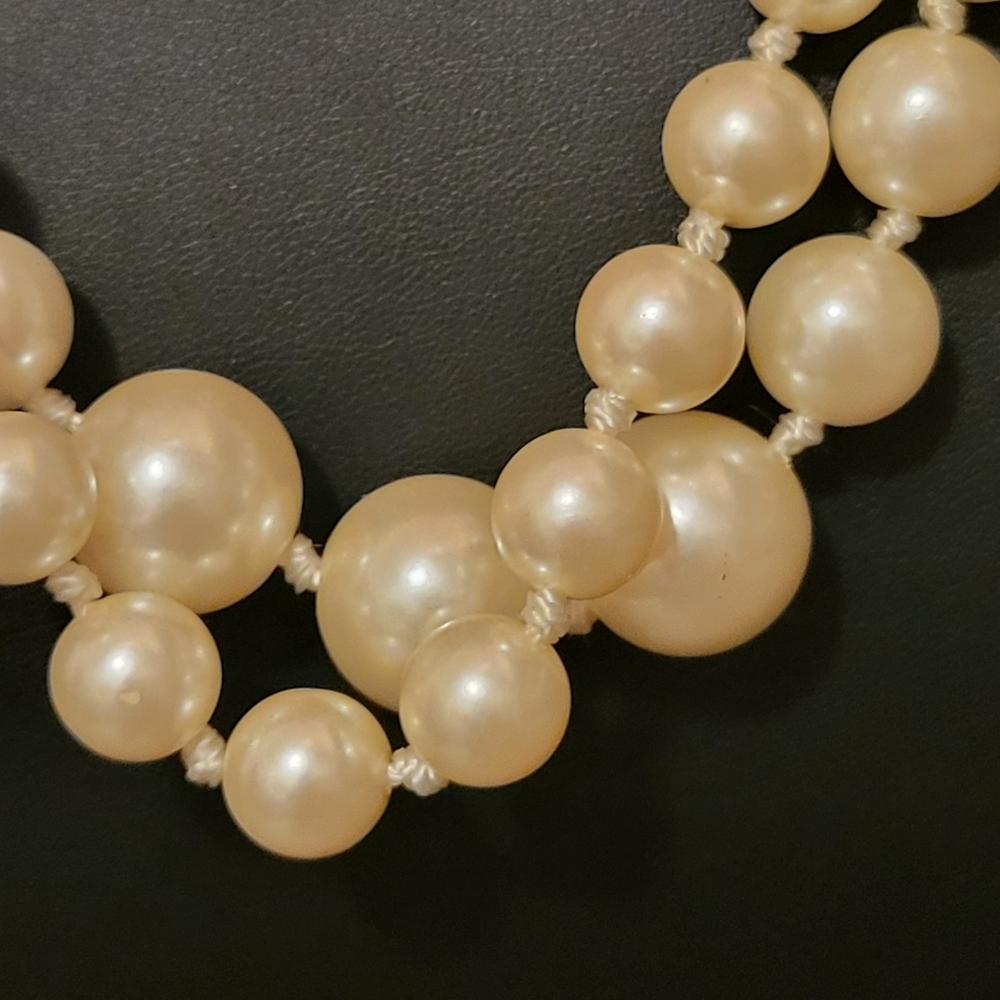 Estate Charming Charlie Faux Pearl Double Strand Necklace - Picture 3 of 5